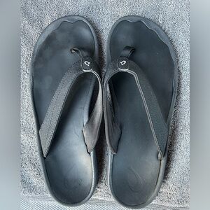 Olukai Ohana Flip Flop Sandal Black Men’s Size 10 Beach Casual Cushion Comfort